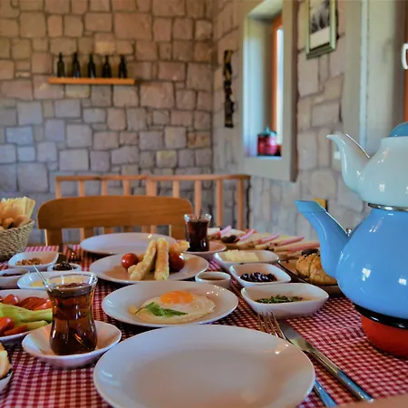 Otel Le Petit Ve Bag Evi Bozcaada