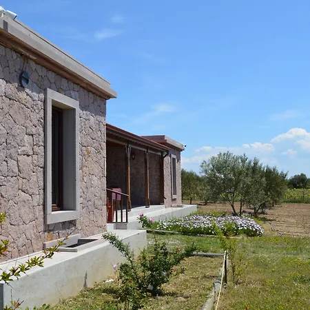 Otel Le Petit Ve Bag Evi